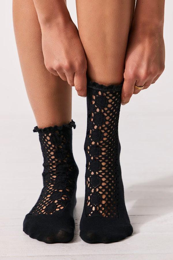 Rubies Crochet Socks in Black
