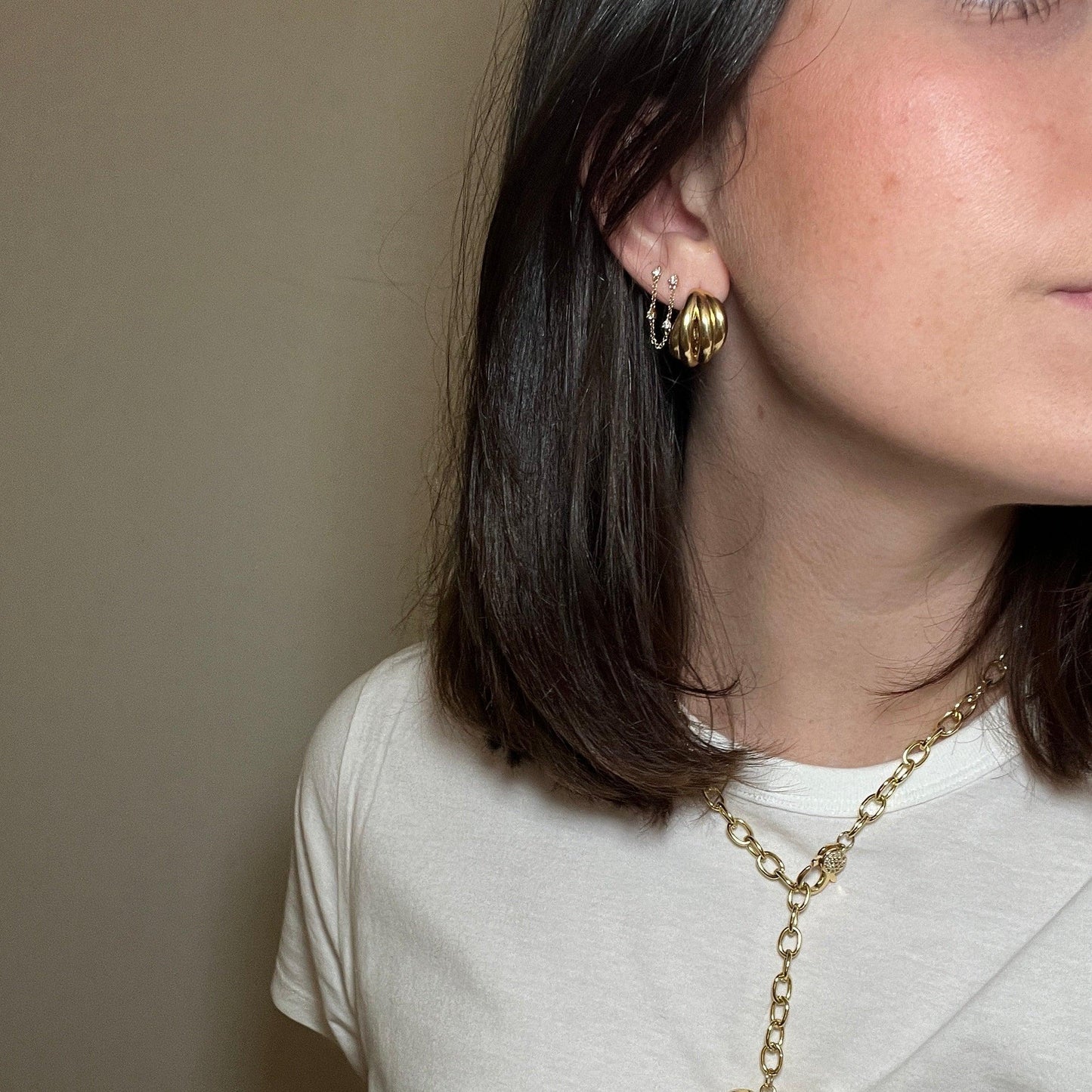 Knot Hoops