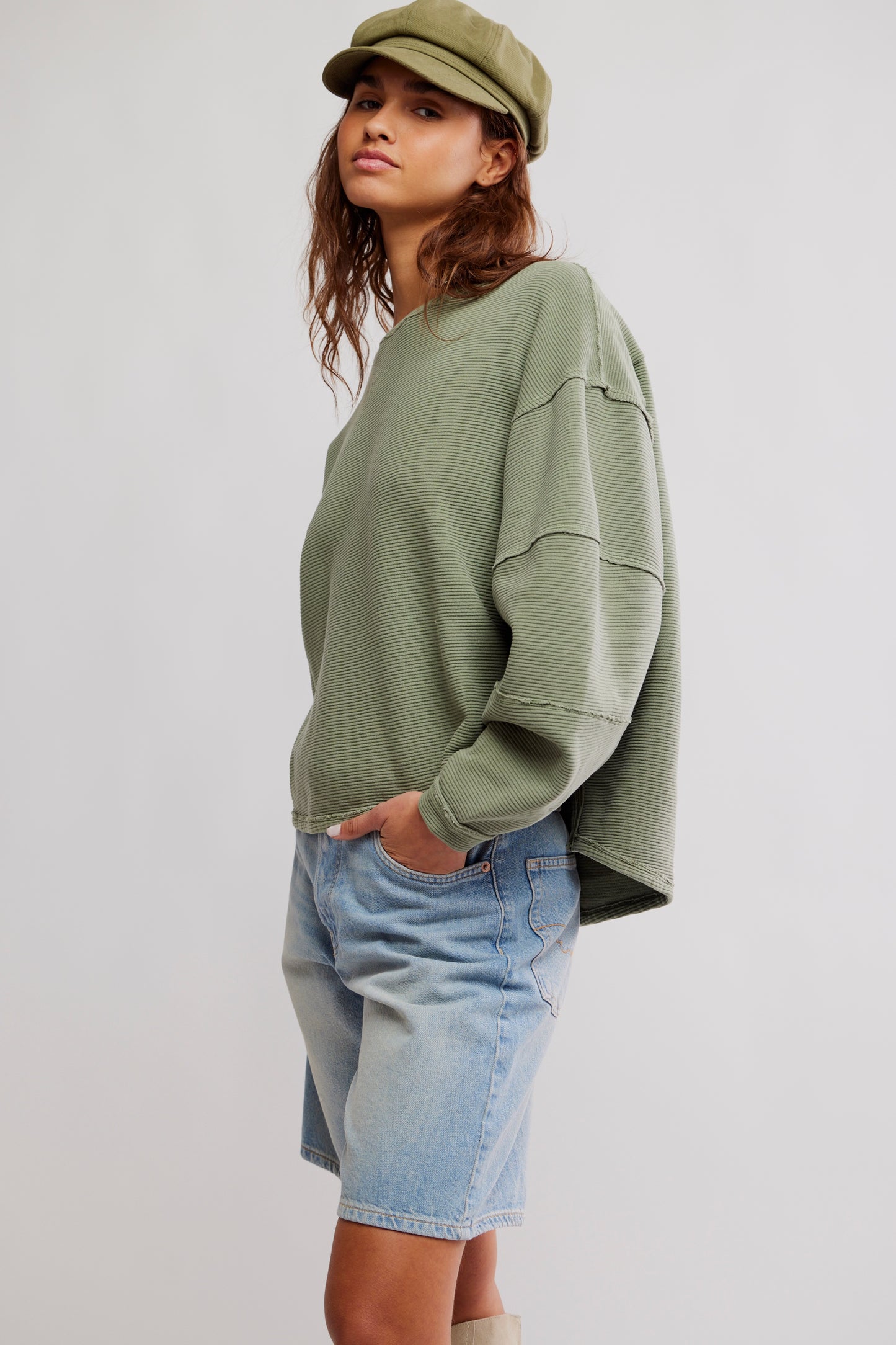 Total Eclipse Tee in Oil Green