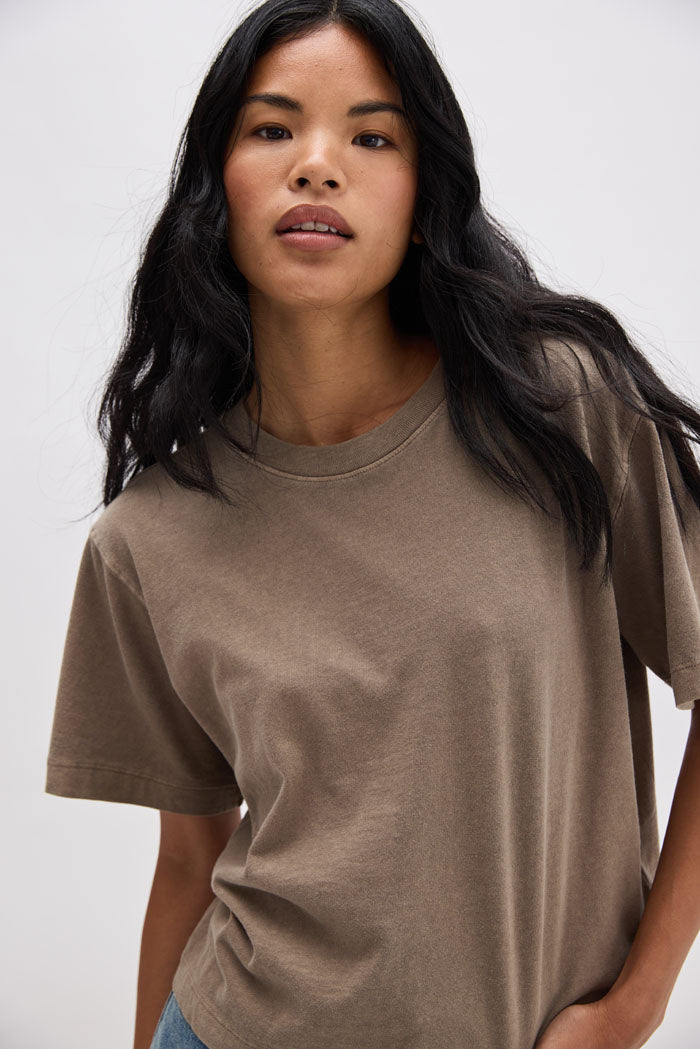 The Relaxed Crop Tee - Warm Grey