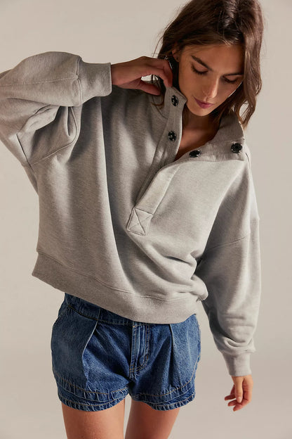 Timeless Pullover in Heather Grey