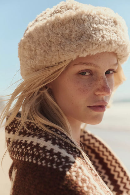 Oh So Cozy Fisherman Hat in Ivory
