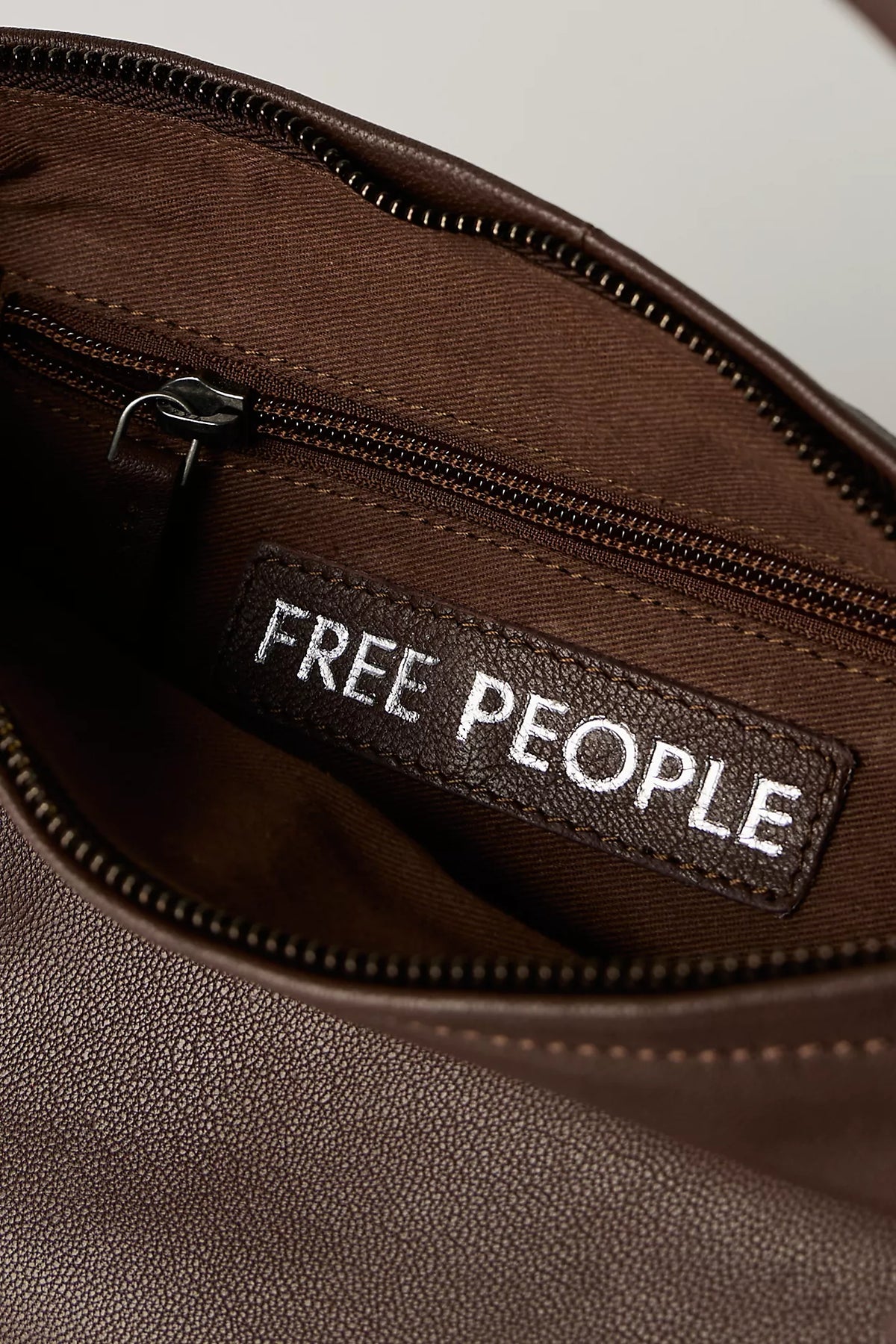 Alexa Shoulder Bag in Espresso