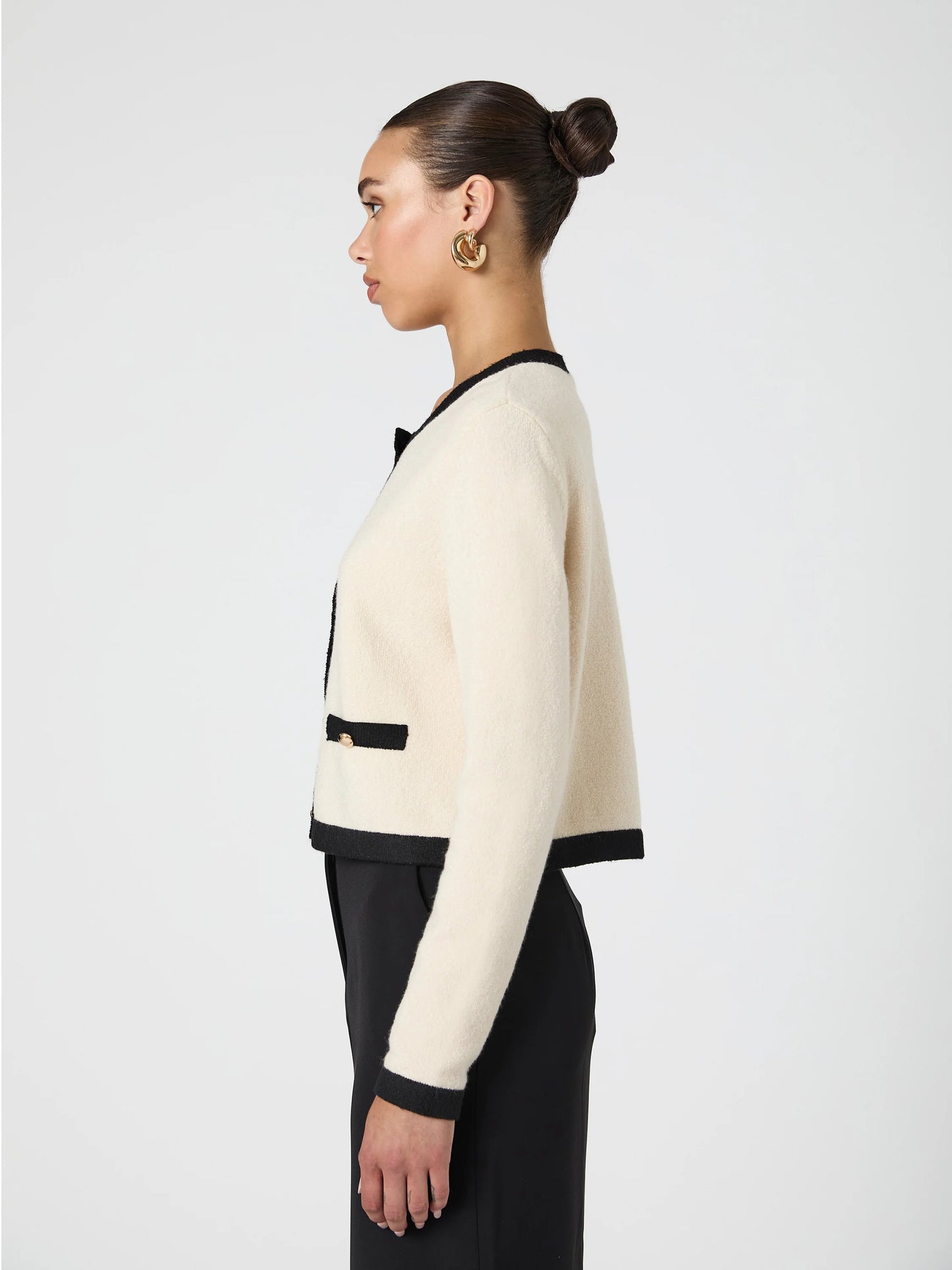 Vhari Contrast Trim Cardi