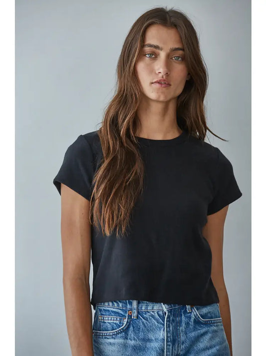 Short Sleeve Knit Crop Top in Black