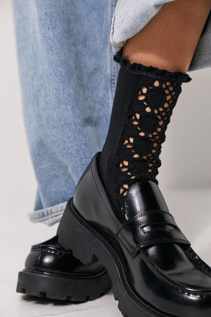 Rubies Crochet Socks in Black