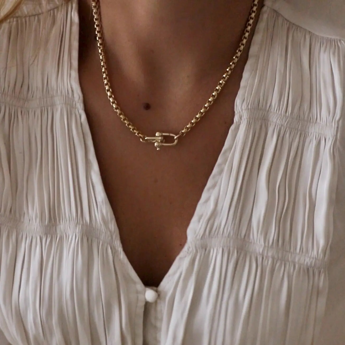 Nova Round Box Chain Necklace - Gold