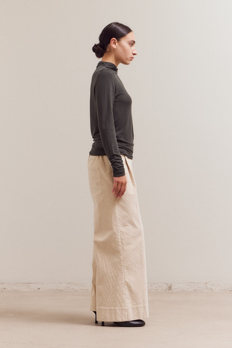 Mock Neck Fitted Jersey Top