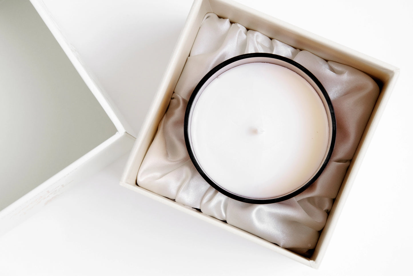 The Meadow Candle