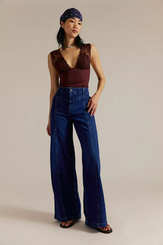 Libre Wide Leg Jeans