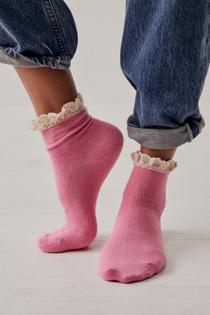 Beloved Waffle Knit Ankle Socks in Bubblegum