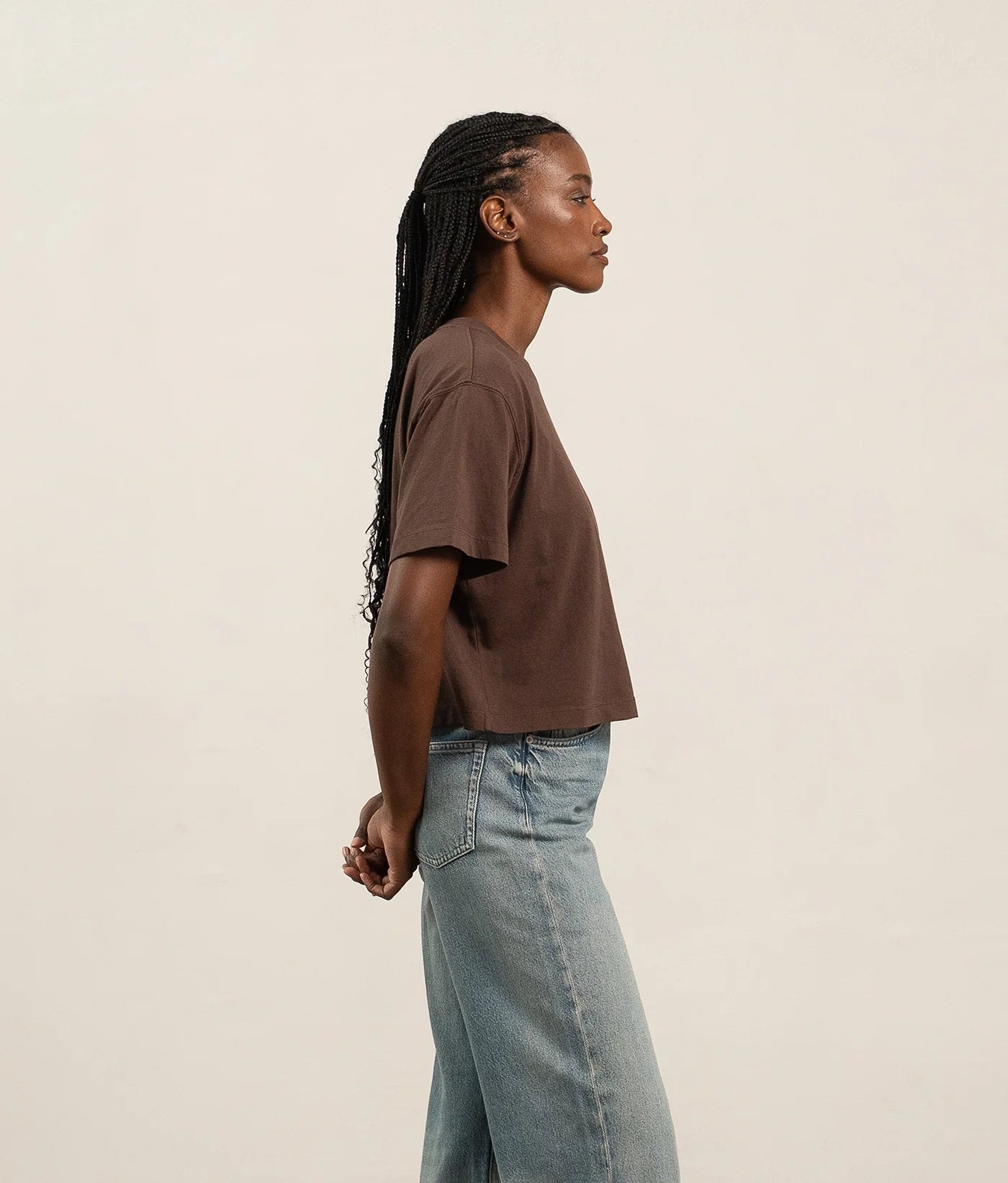 The Relaxed Crop Tee in Coffee Bean