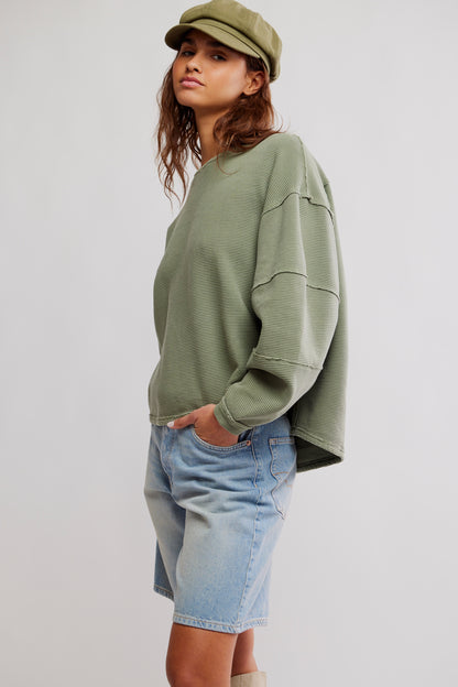 Total Eclipse Tee in Oil Green