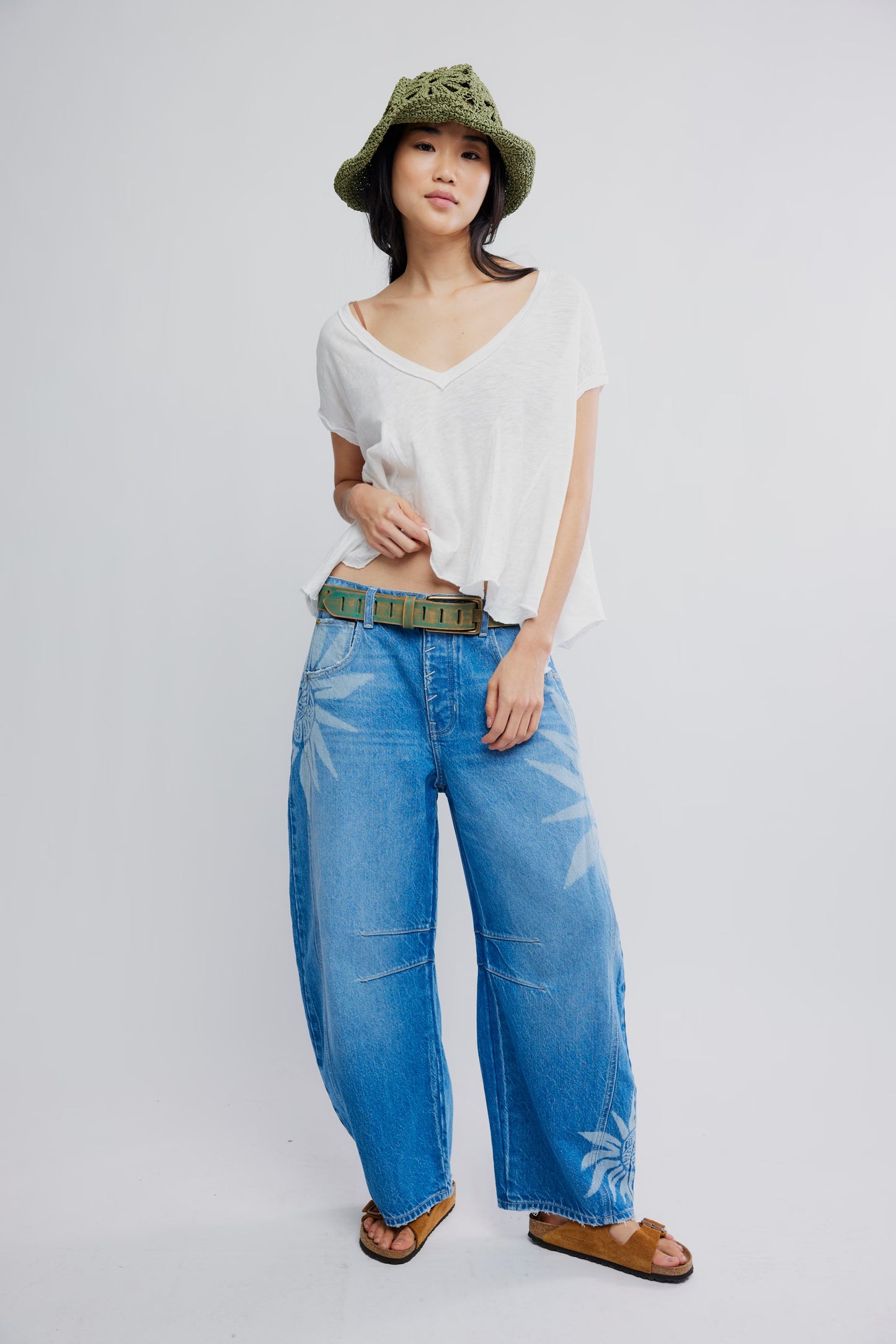 Good Luck Printed Barrel Jeans in Sun Fade
