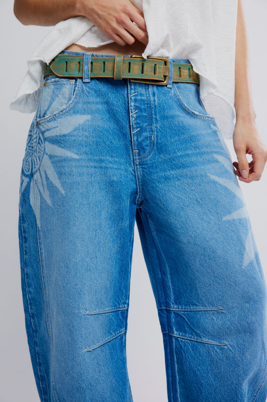 Good Luck Printed Barrel Jeans - Sun Fade