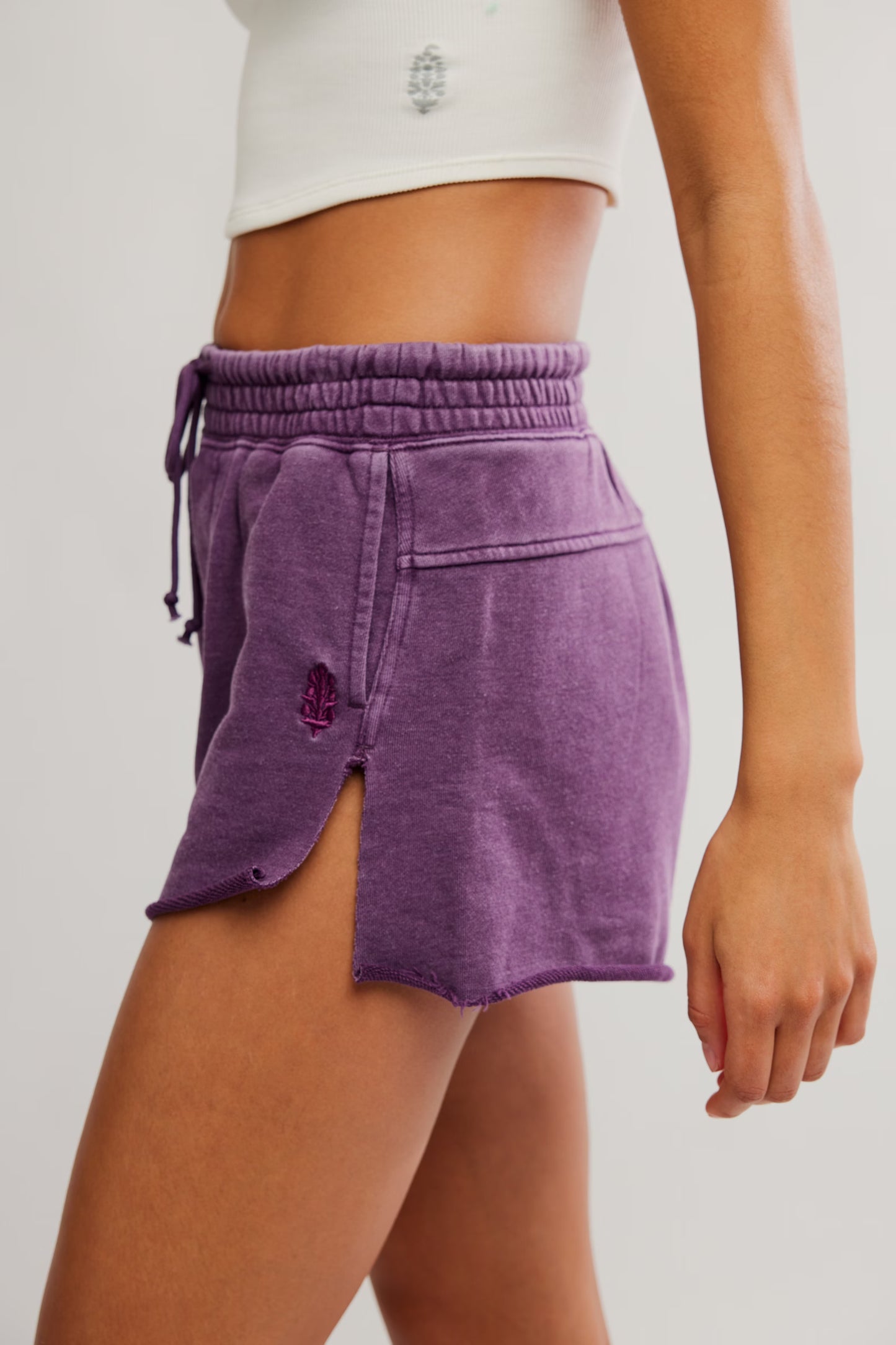 Knockout Short in Blackberry