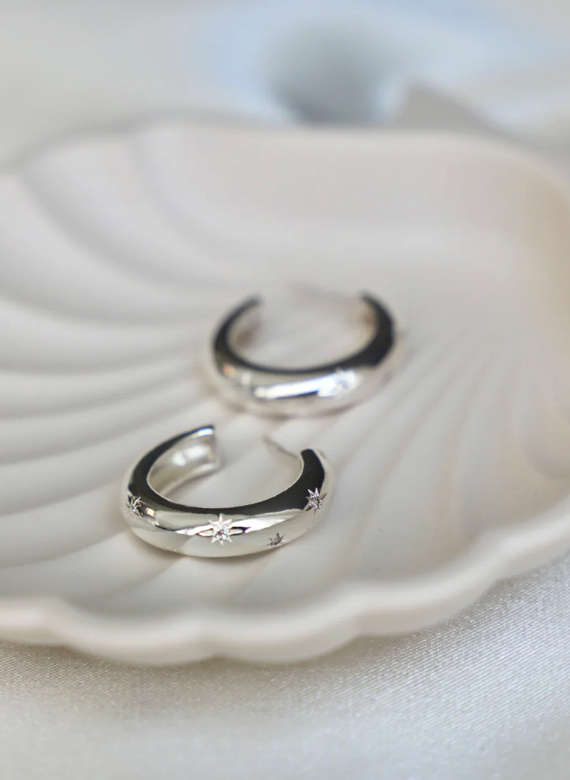 Meredith Star Thick Hoop