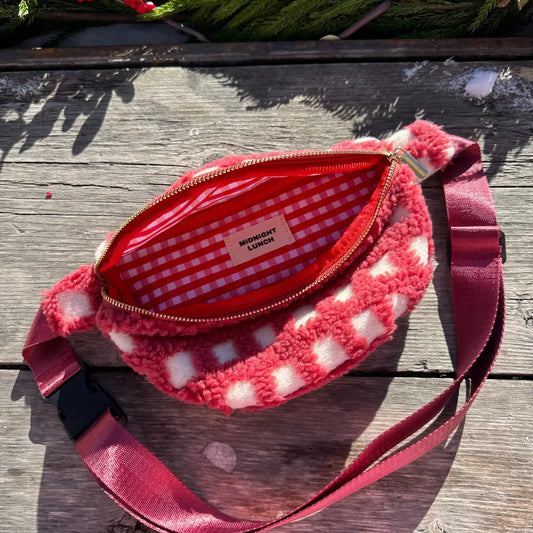 Belt Bag in Red