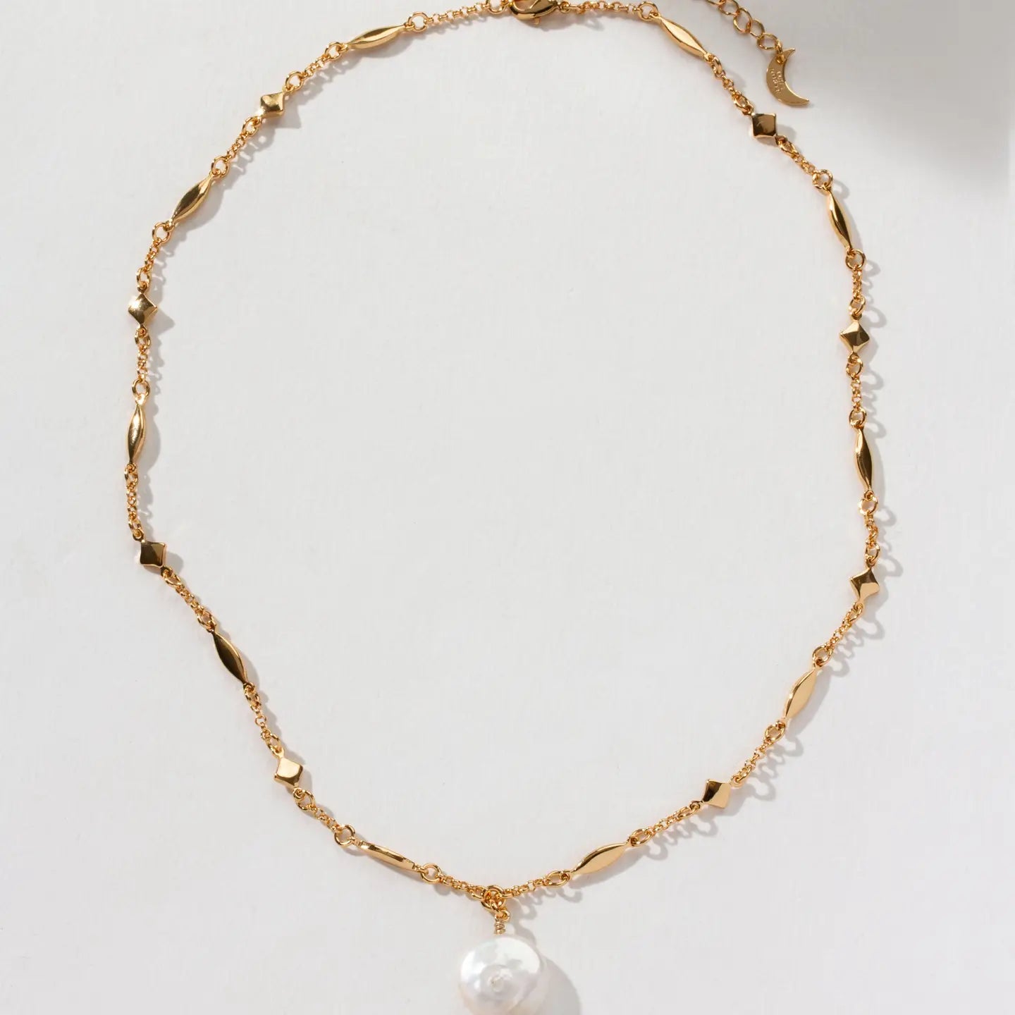 Skybound Sea Pearls Necklace