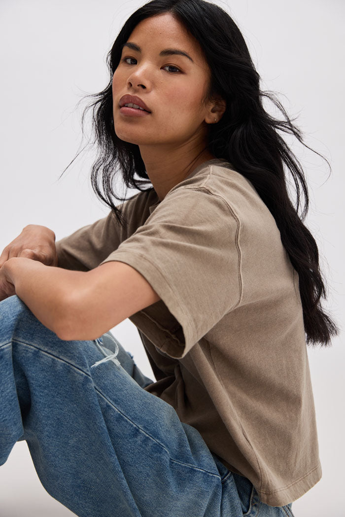The Relaxed Crop Tee - Warm Grey